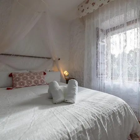 Holiday home Masia Magan Lux, Ideal Grupos 20pax Palafolls