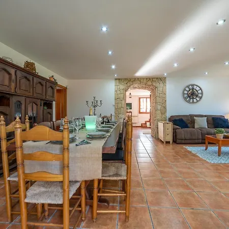 Holiday home Masia Magan Lux, Ideal Grupos 20pax *